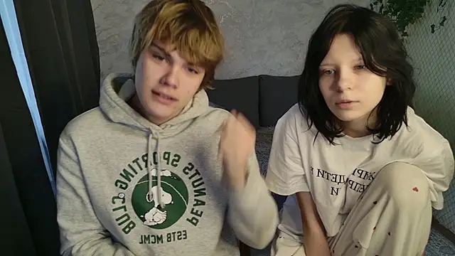 Bonnie And C1yde online show from 03-10-26, 05:22