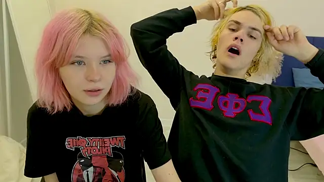 Bonnie And C1yde online show from 11-05-25, 05:05