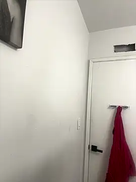 Snapshot of intoxicated13 chatting on 12-23-25, 07:18 intoxicated13 online show from 12-23-25, 07:18