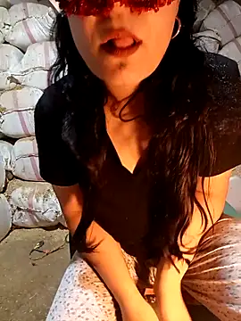 ezgi2545 online show from 03-28-26, 10:27