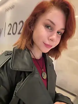 Snapshot of RosieSecret chatting on 09-16-25, 05:08 RosieSecret online show from 09-16-25, 05:08