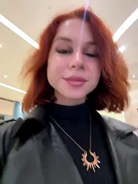 Snapshot of RosieSecret chatting on 09-18-25, 07:11 RosieSecret online show from 09-18-25, 07:11