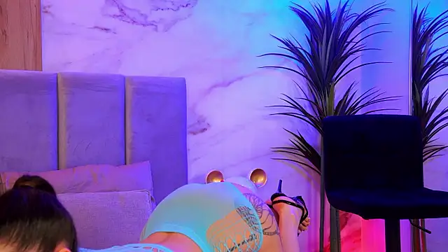 EllyLynn online show from 02-05-26, 08:26