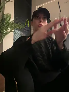 EllyLynn online show from 01-31-26, 07:56