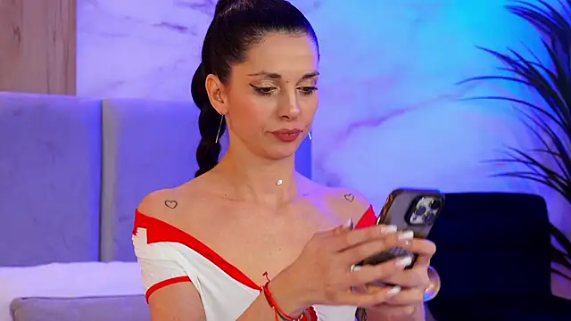 EllyLynn online show from 03-01-26, 08:09