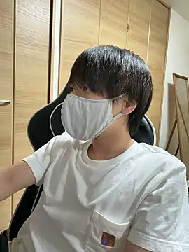 Snapshot of jiji9253 chatting on 05-19-26, 01:07 jiji9253 online show from 05-19-26, 01:07