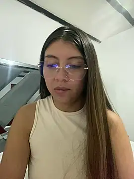 Snapshot of Sara-cooper2 chatting on 07-16-26, 01:13 Sara-cooper2 online show from 07-16-26, 01:13