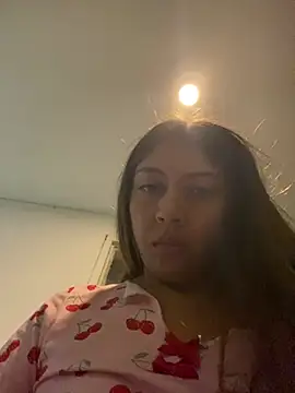 Snapshot of Sara-cooper2 chatting on 06-26-26, 03:23 Sara-cooper2 online show from 06-26-26, 03:23