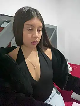Snapshot of Sara-cooper2 chatting on 07-04-26, 11:09 Sara-cooper2 online show from 07-04-26, 11:09