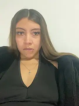 Sara-cooper2 online show from 01-15-26, 01:53