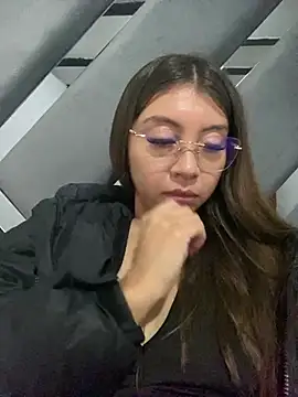 Sara-cooper2 online show from 03-27-26, 05:27