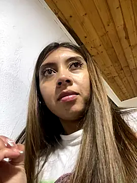 Sara-cooper2 online show from 11-02-25, 10:48