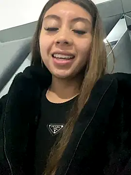 Sara-cooper2 online show from 12-13-25, 08:04