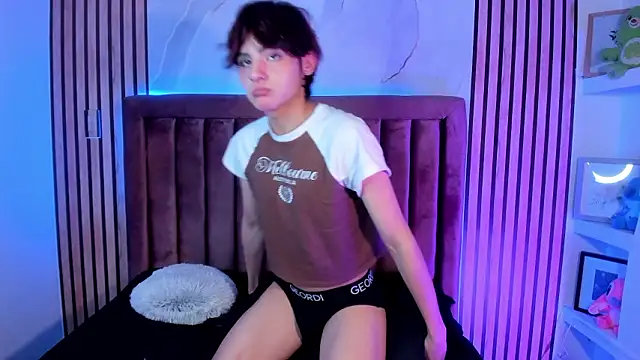 MathiasGreen  online show from 03-16-26, 09:17