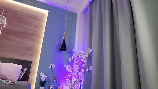 Snapshot of lexira1n chatting on 05-04-26, 07:06 lexira1n online show from 05-04-26, 07:06