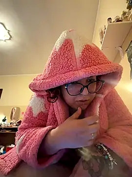 Snapshot of chiaretta_loveit chatting on 11-21-25, 11:42 chiaretta loveit online show from 11-21-25, 11:42