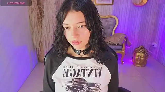 valkiria ardent s online show from 04-18-26, 01:02