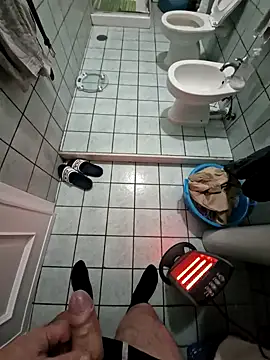 Snapshot of Monella52 chatting on 01-14-26, 05:49 Monella52 online show from 01-14-26, 05:49