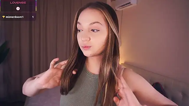 NguyetHankey online show from 12-22-25, 06:13