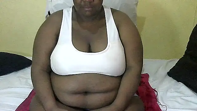 Snapshot of AnnabigpussyXO chatting on 10-06-25, 02:51 AnnabigpussyXO online show from 10-06-25, 02:51