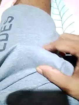Snapshot of Sonazi chatting on 08-04-26, 02:54 Sonazi online show from 08-04-26, 02:54