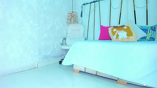 bonnie sm online show from 12-05-25, 06:06