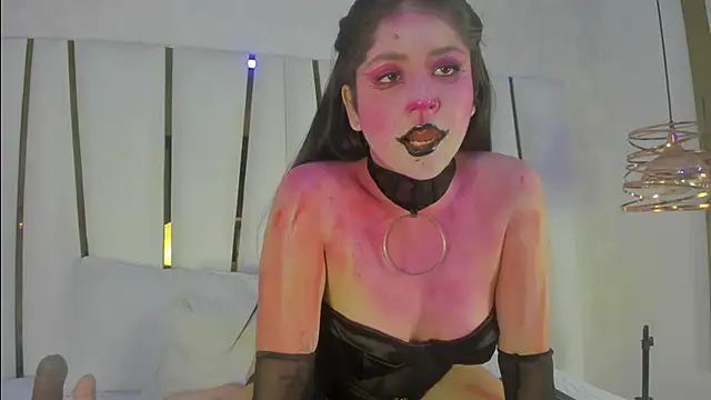 bonnie sm online show from 10-24-25, 07:35