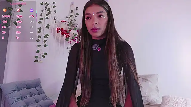 Nicolle swt online show from 11-21-25, 10:47