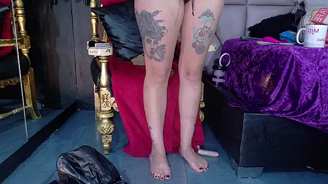 EvaSabath online show from 10-17-25, 05:37