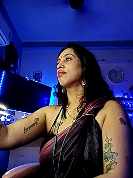 Love Beauty01 online show from 03-01-26, 07:03