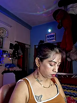 Love Beauty01 online show from 07-08-26, 06:52