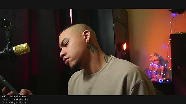 AlphaMasterXxx online show from 01-10-26, 06:47