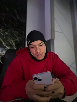 AlphaMasterXxx online show from 11-26-25, 12:05