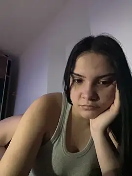 Snapshot of Selena_y chatting on 02-03-26, 08:25 Selena y online show from 02-03-26, 08:25