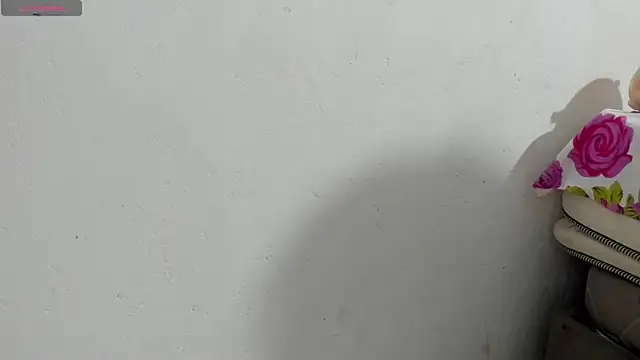 Snapshot of fire_lovex chatting on 05-12-26, 02:45 fire lovex online show from 05-12-26, 02:45
