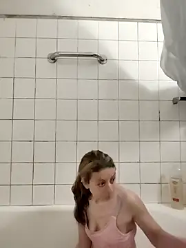 TheBunnyAndTheMaster online show from 04-11-26, 10:57