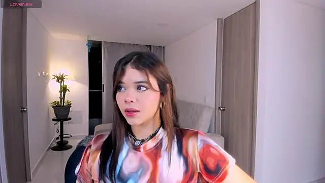 NikaVelvet1 online show from 01-10-26, 12:06