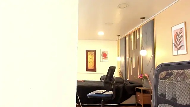 OliviGrace online show from 03-06-26, 09:10