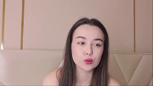 MiaMarlow online show from 10-05-25, 08:43