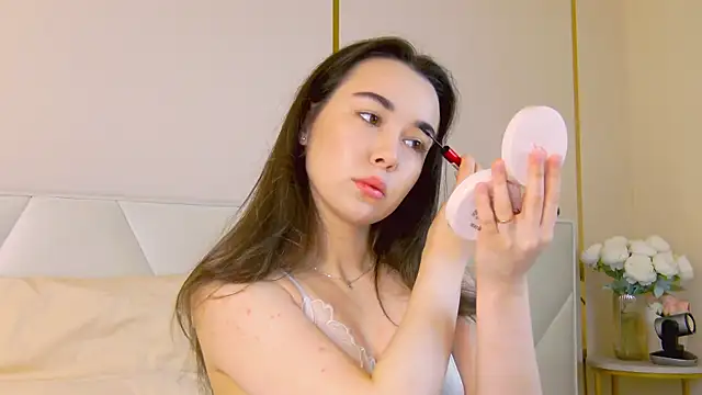 MiaMarlow online show from 11-20-25, 09:15