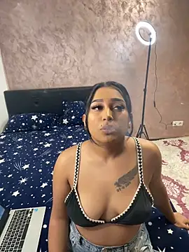 JaneetDeea online show from 11-15-25, 03:27