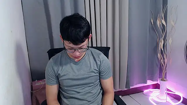 pinkcock froi2305 online show from 04-14-26, 01:49