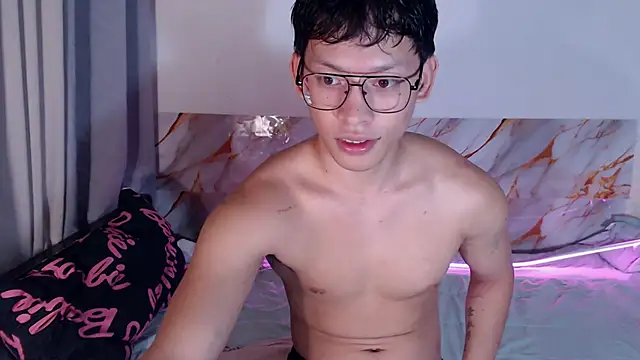 Snapshot of pinkcock_froi2305 chatting on 05-02-26, 02:50 pinkcock froi2305 online show from 05-02-26, 02:50