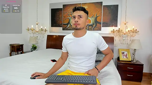 Valentiinoss online show from 01-13-26, 08:35