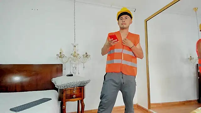 Valentiinoss online show from 01-10-26, 08:15