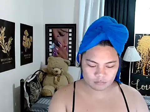 TSbrianaHugeCock online show from 03-29-26, 02:41