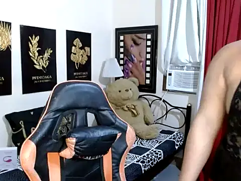 TSbrianaHugeCock online show from 12-01-25, 02:29