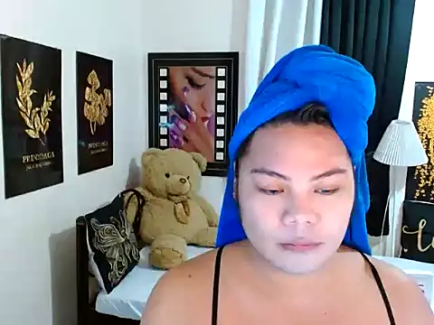 TSbrianaHugeCock online show from 03-14-26, 01:50