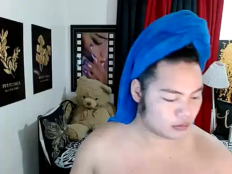 TSbrianaHugeCock online show from 06-10-26, 03:13