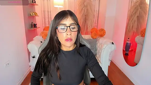 Natalia Leon8 online show from 10-13-25, 04:25